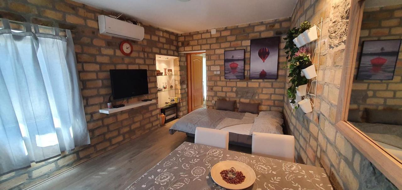 Ferienwohnung Bakina Kuca Golubac Exterior foto